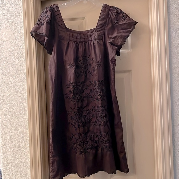 Chocolate brown flutter sleeve dress - Picture 1 of 10